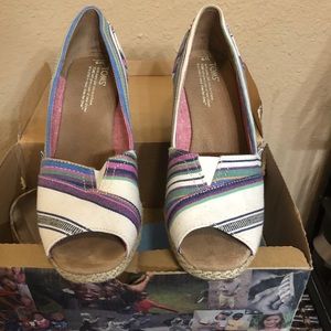 TOMS striped wedges size 9